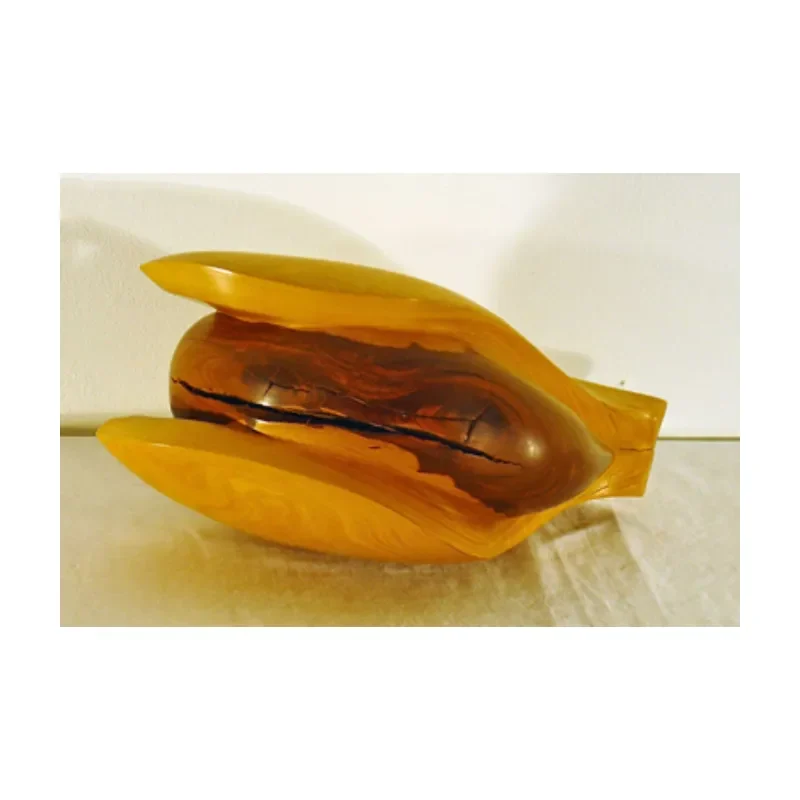 Noot in opengebarsten sch